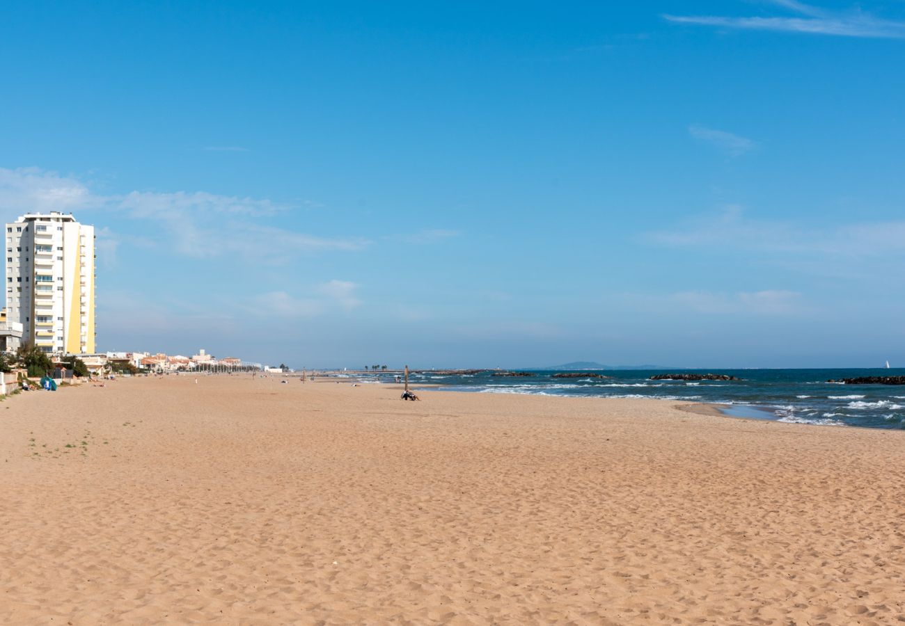 Apartment in Sérignan - Charming apartment for 6 people near the sea