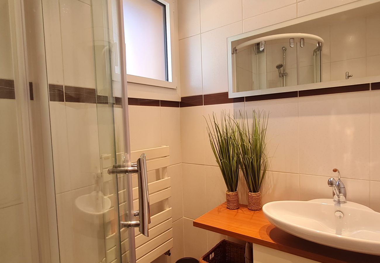 Apartment in Les Deux Alpes - Stunning apartment in the heart of the resort, sleeps 4, balcony