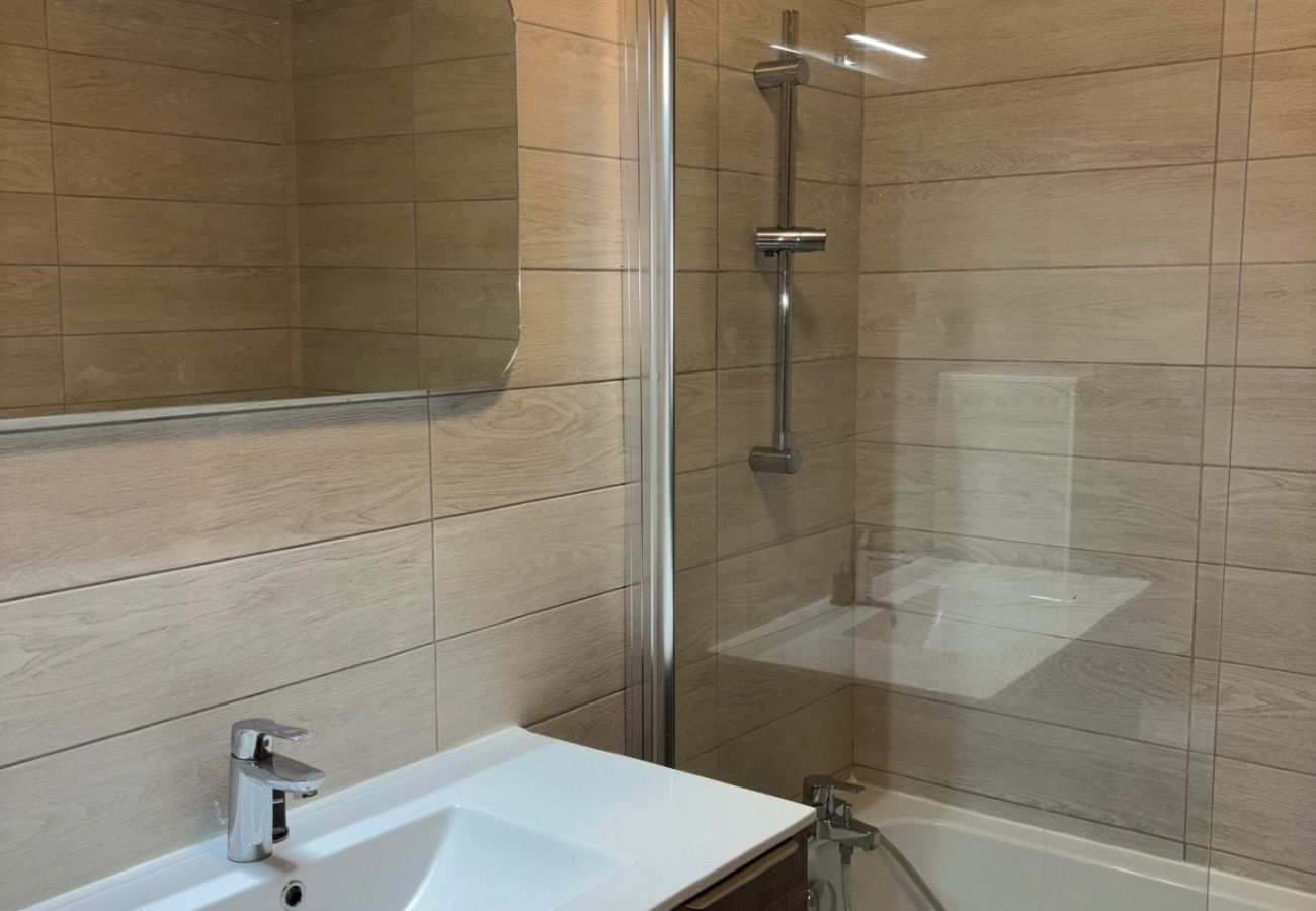 Apartment in Les Deux Alpes - Beautiful apartment, sleeps 5, mountain view