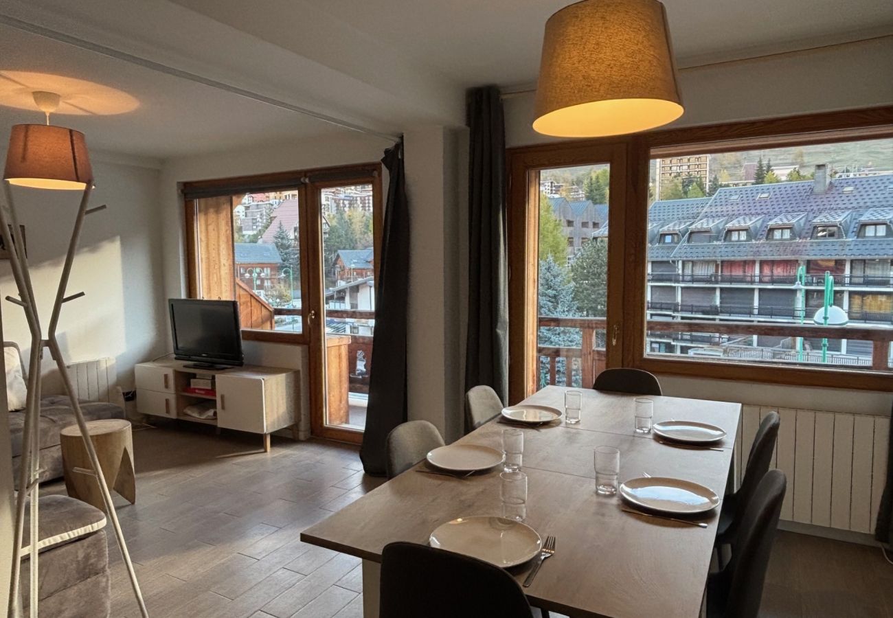 Apartment in Les Deux Alpes - Beautiful apartment, sleeps 5, mountain view