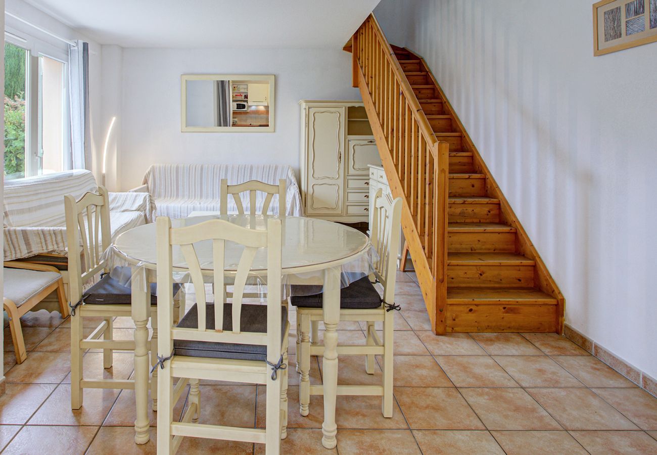 Villa in Homps - Beautiful villa with garden 8 pers