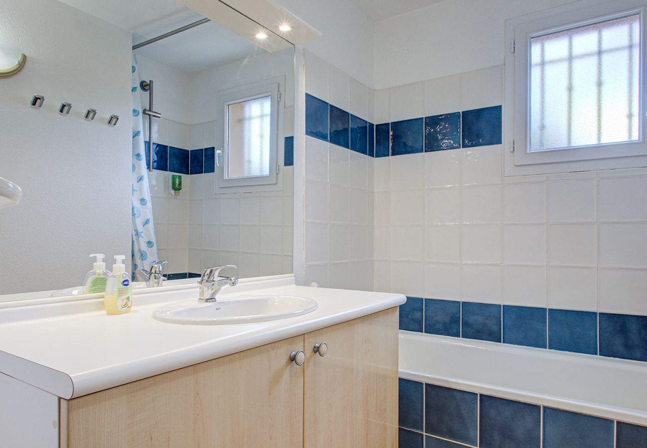 Villa in Homps - Beautiful villa with garden 8 pers