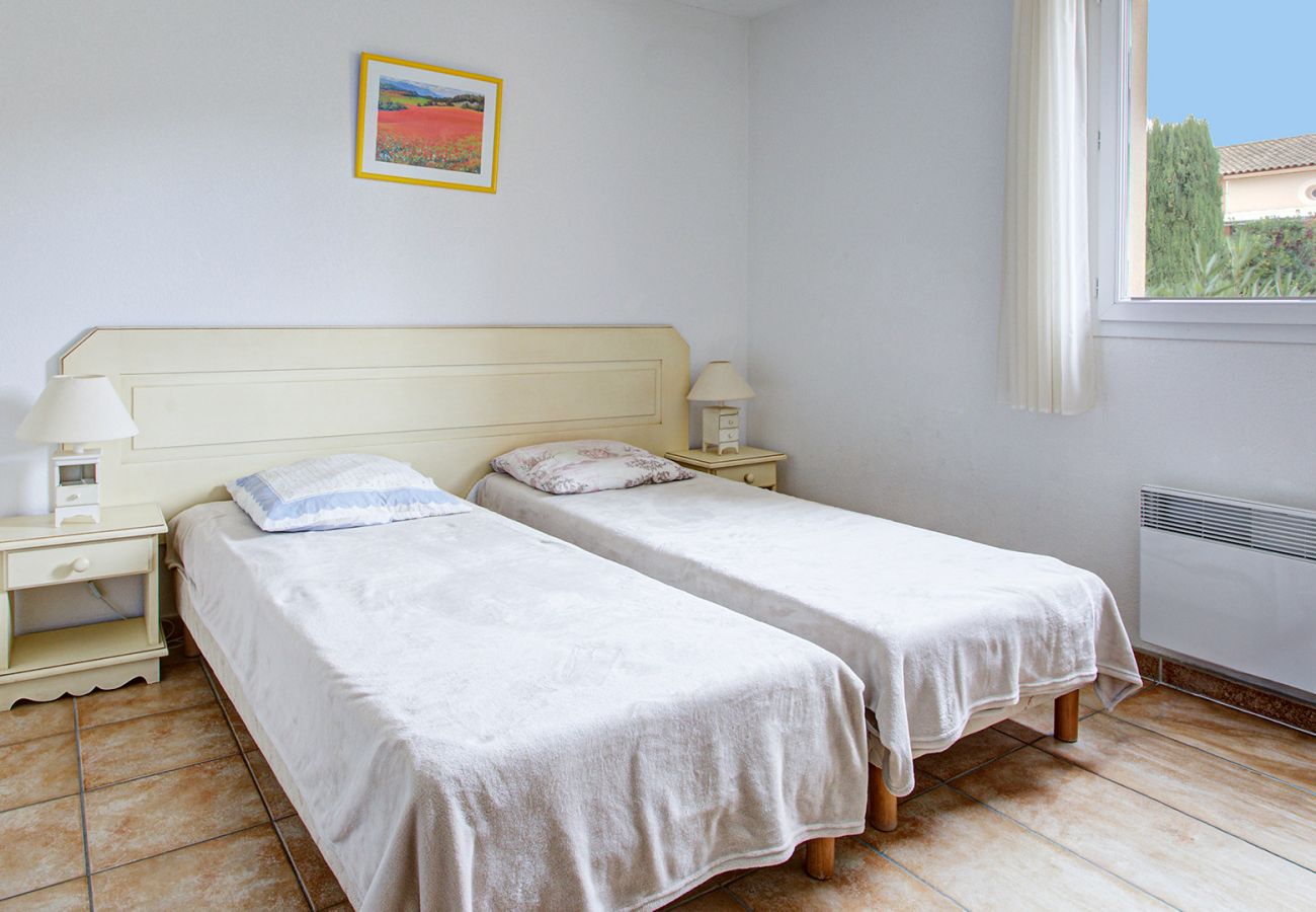 Villa in Homps - Beautiful villa with garden 8 pers