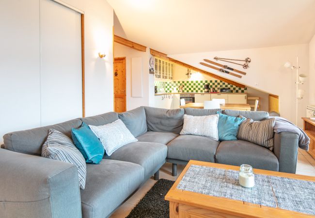 Apartment in Morillon - Splendid apartment, 3 bedrooms, sleeps 6, balcony with mountain views