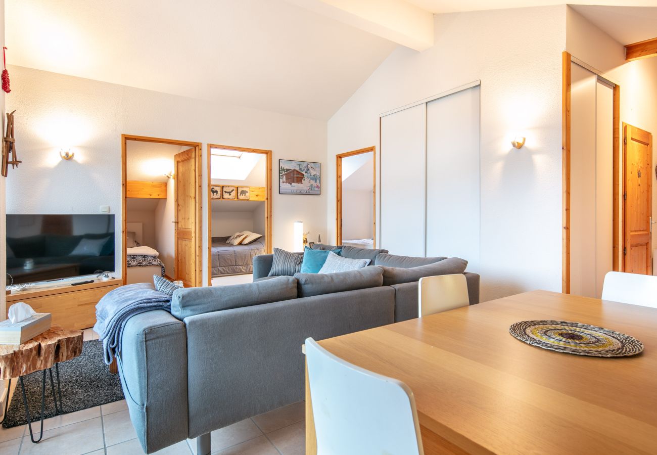 Apartment in Morillon - Splendid apartment, 3 bedrooms, sleeps 6, balcony with mountain views