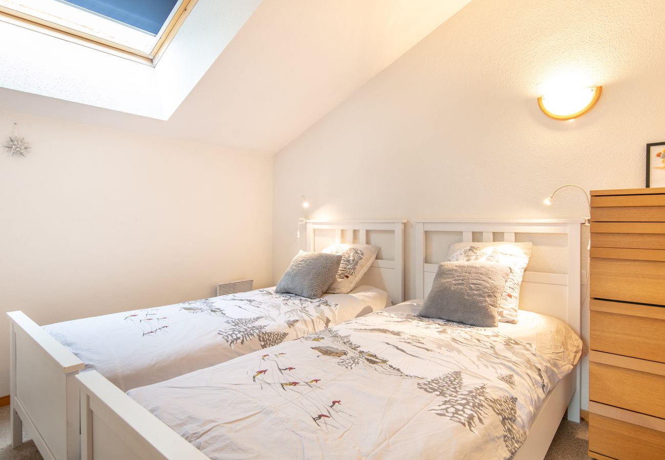 Apartment in Morillon - Splendid apartment, 3 bedrooms, sleeps 6, balcony with mountain views