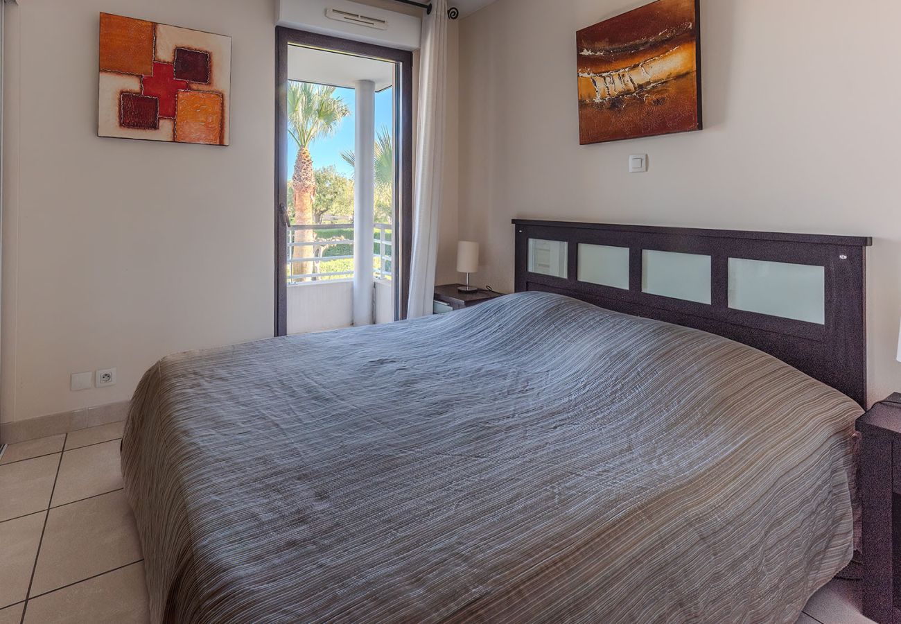 Apartment in Mandelieu-la-Napoule - nice Apt for 6 pers near the Marina