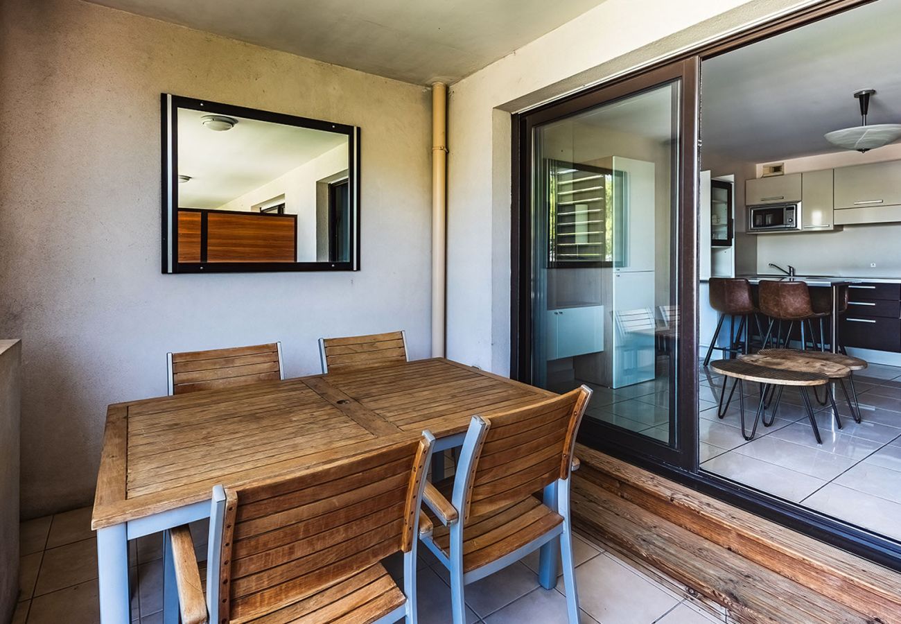 Apartment in Mandelieu-la-Napoule - Nice Apt for 4 pers Marina View