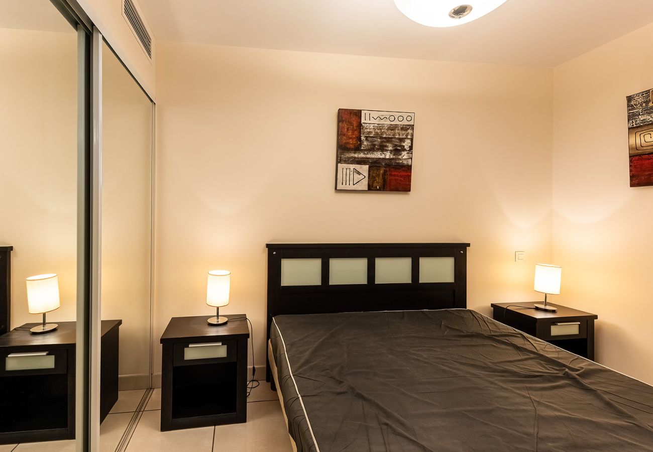 Apartment in Mandelieu-la-Napoule - Nice Apt for 4 pers Marina View