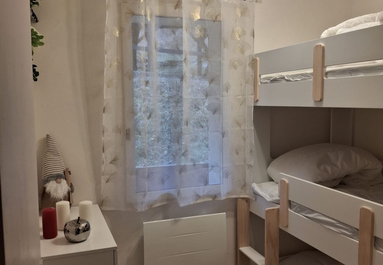 Apartment in Allos - Nice Apt for 5 pers near the slopes