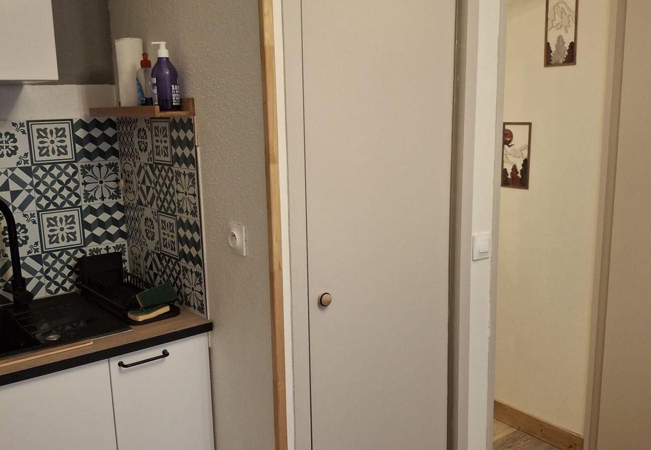 Apartment in Allos - Nice Apt for 5 pers near the slopes