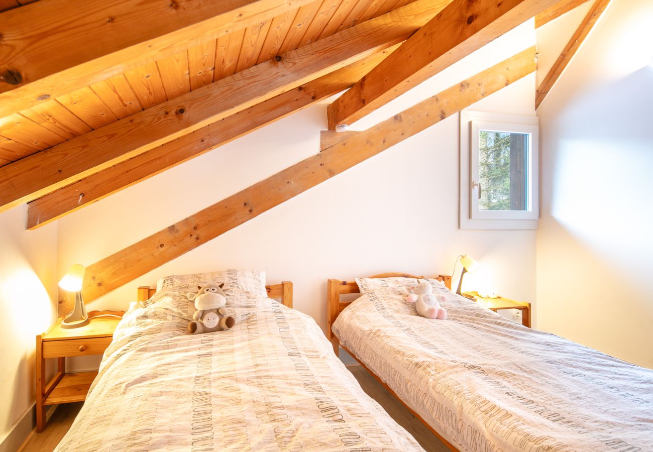 Chalet in Morillon - Cottage for 8 pers on the edge of Lac Bleu