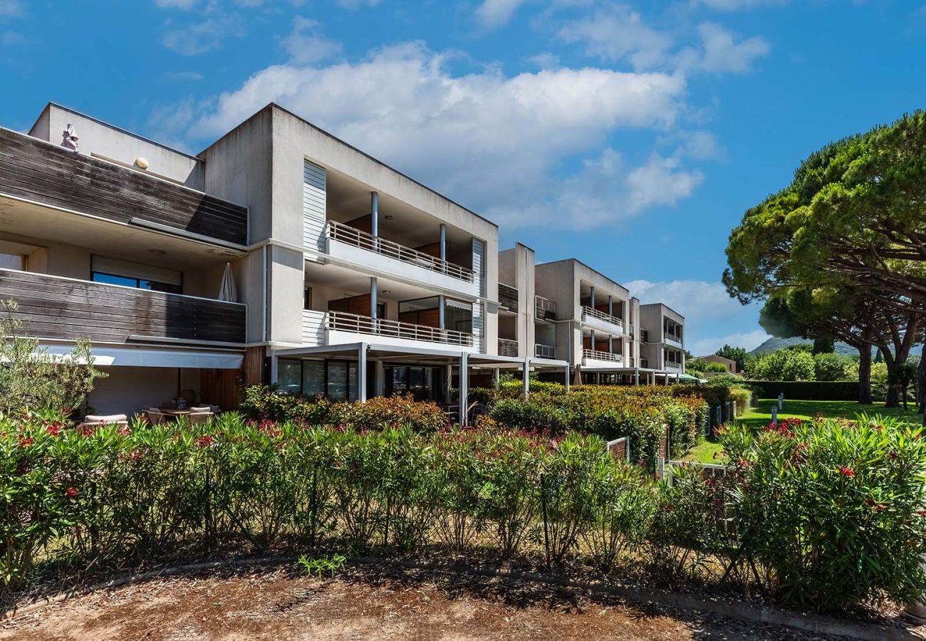 Apartment in Mandelieu-la-Napoule - Nice Apt for 4 pers Marina view