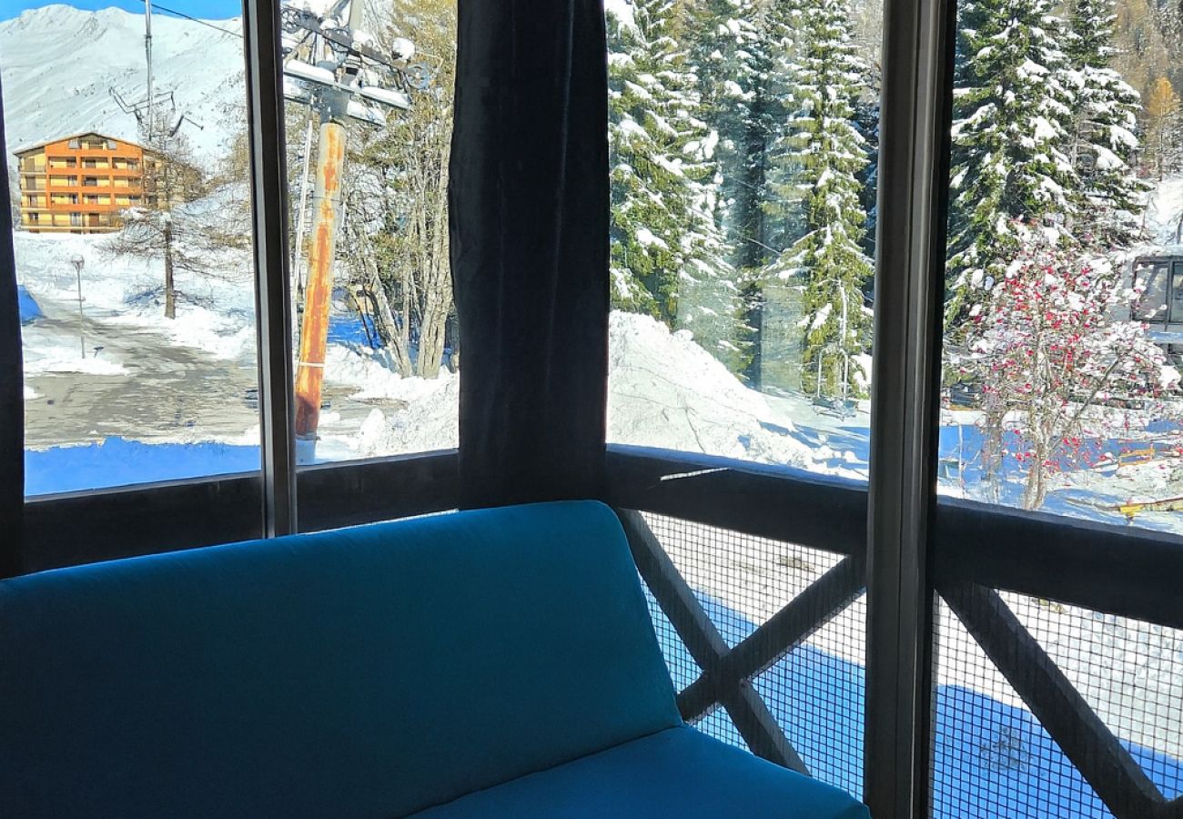 Studio in Allos - Studio with loggia, sleeps 4, mountain view
