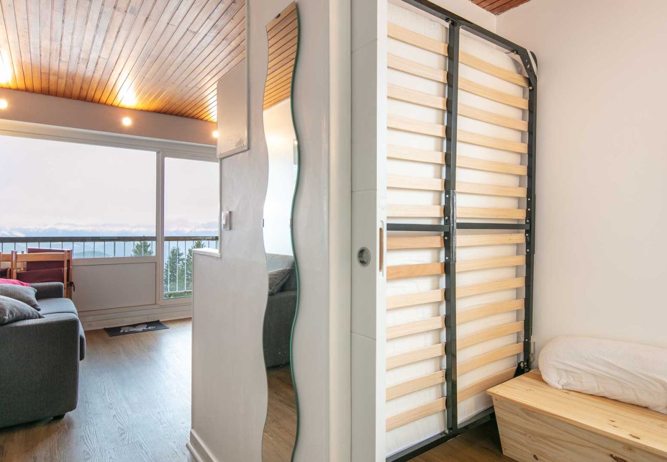 Apartment in Chamrousse - Nice Apt for 6 pers near the slopes