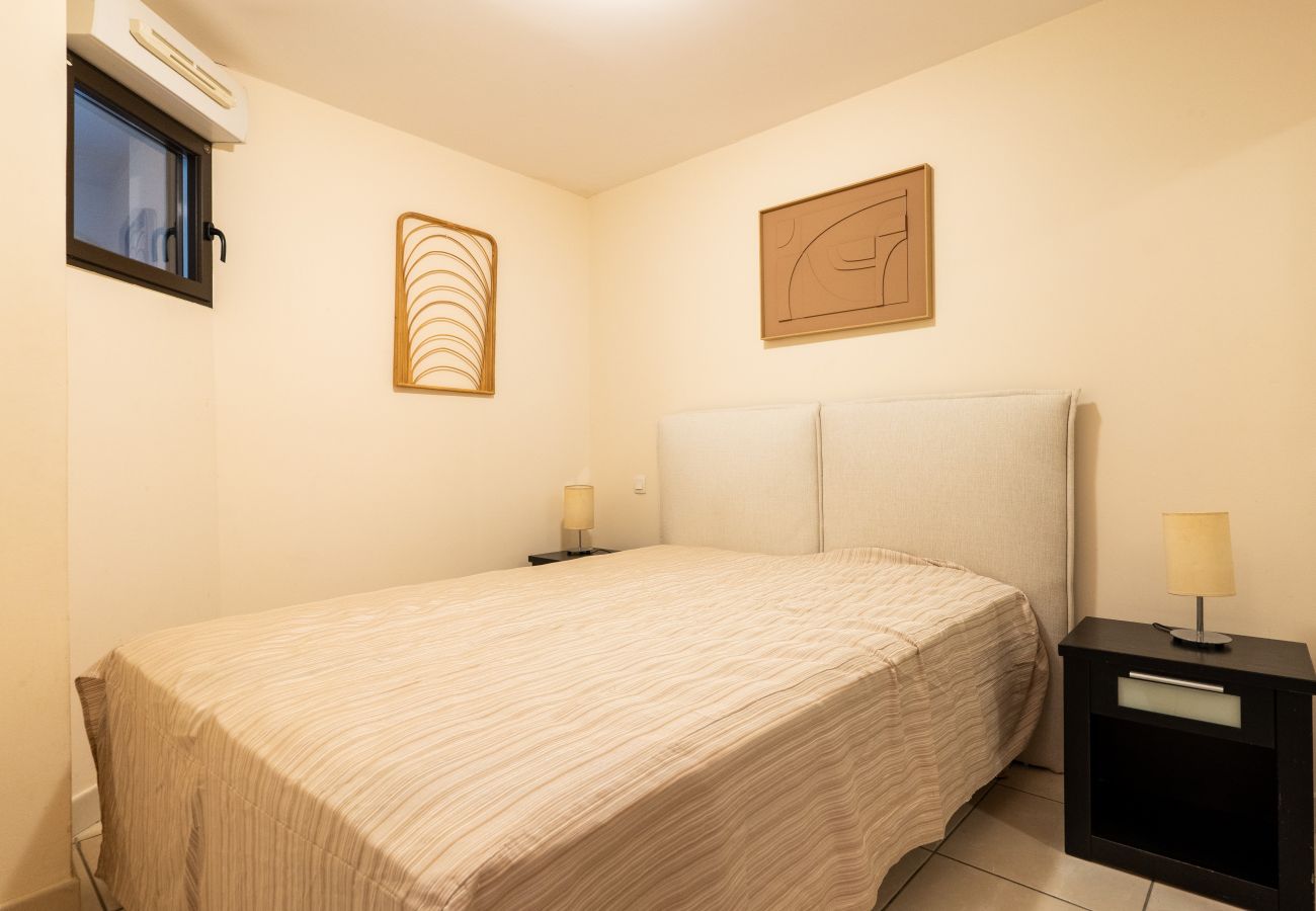 Apartment in Mandelieu-la-Napoule - Nice Apt 4 pers air-conditioned