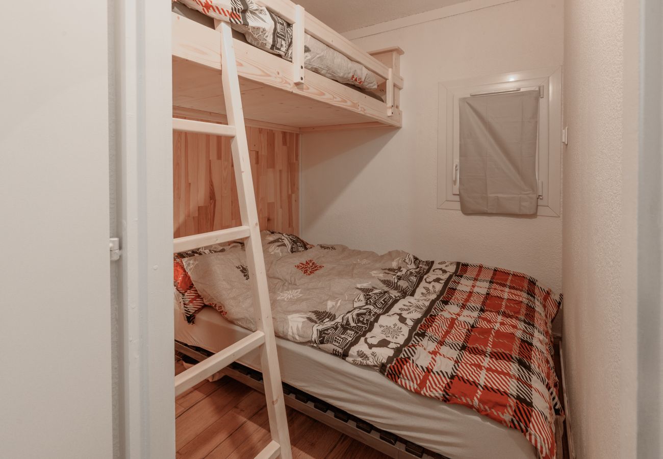 Apartment in Morillon - Apartment for 4 people, balcony, mountain view