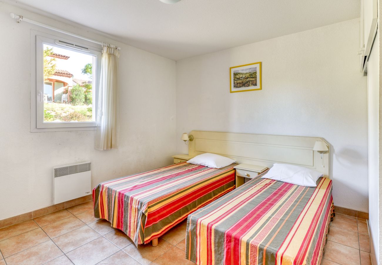 Villa in Homps - Charming villa with garden for 6 pers