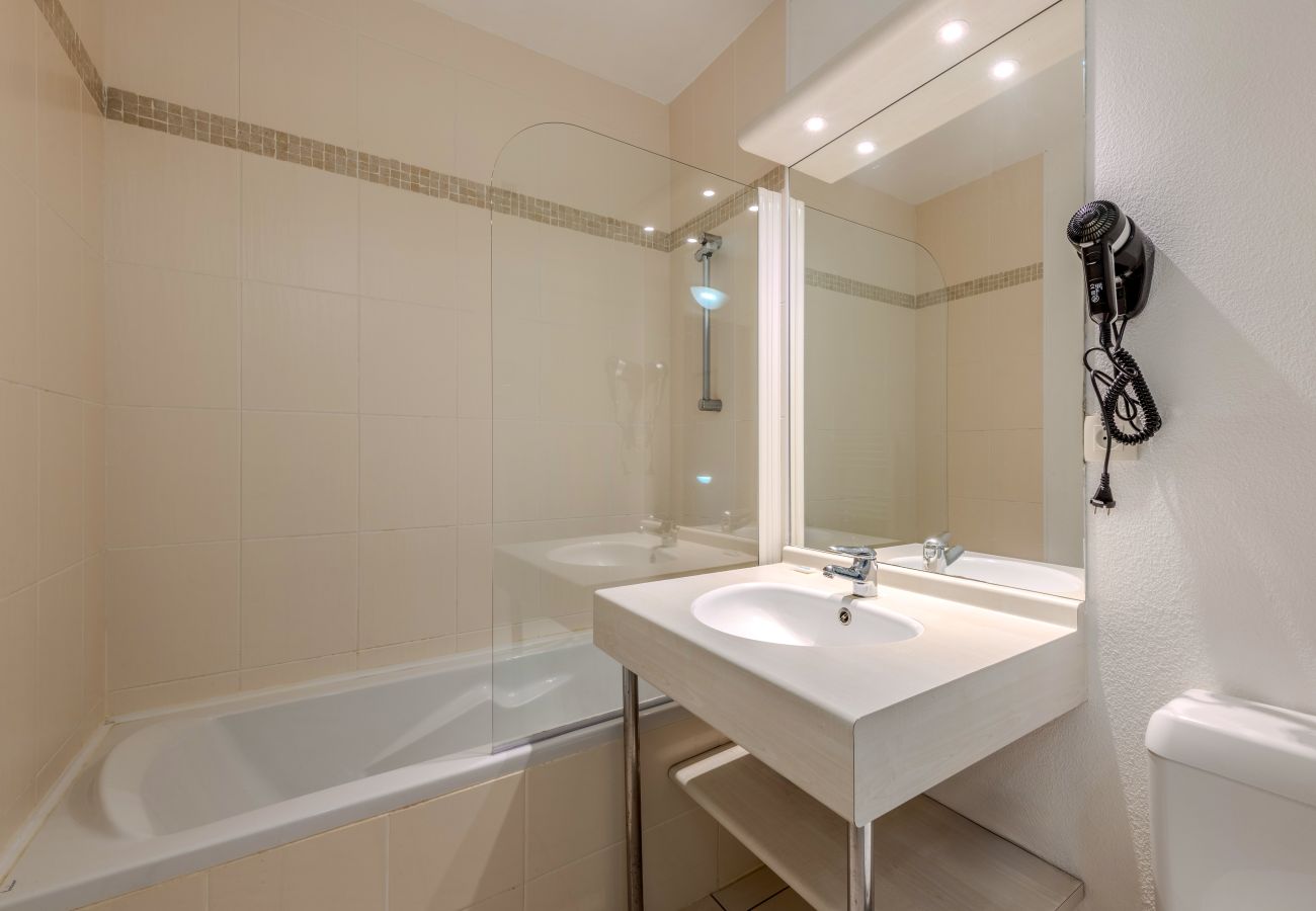 Apartment in Plougonvelin - Bright apartment, balcony, sleeps 4