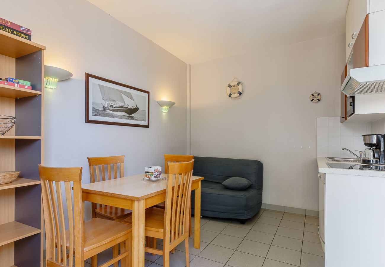 Apartment in La Tranche-sur-Mer - Apartment for 4 people, close to the ocean, terrace