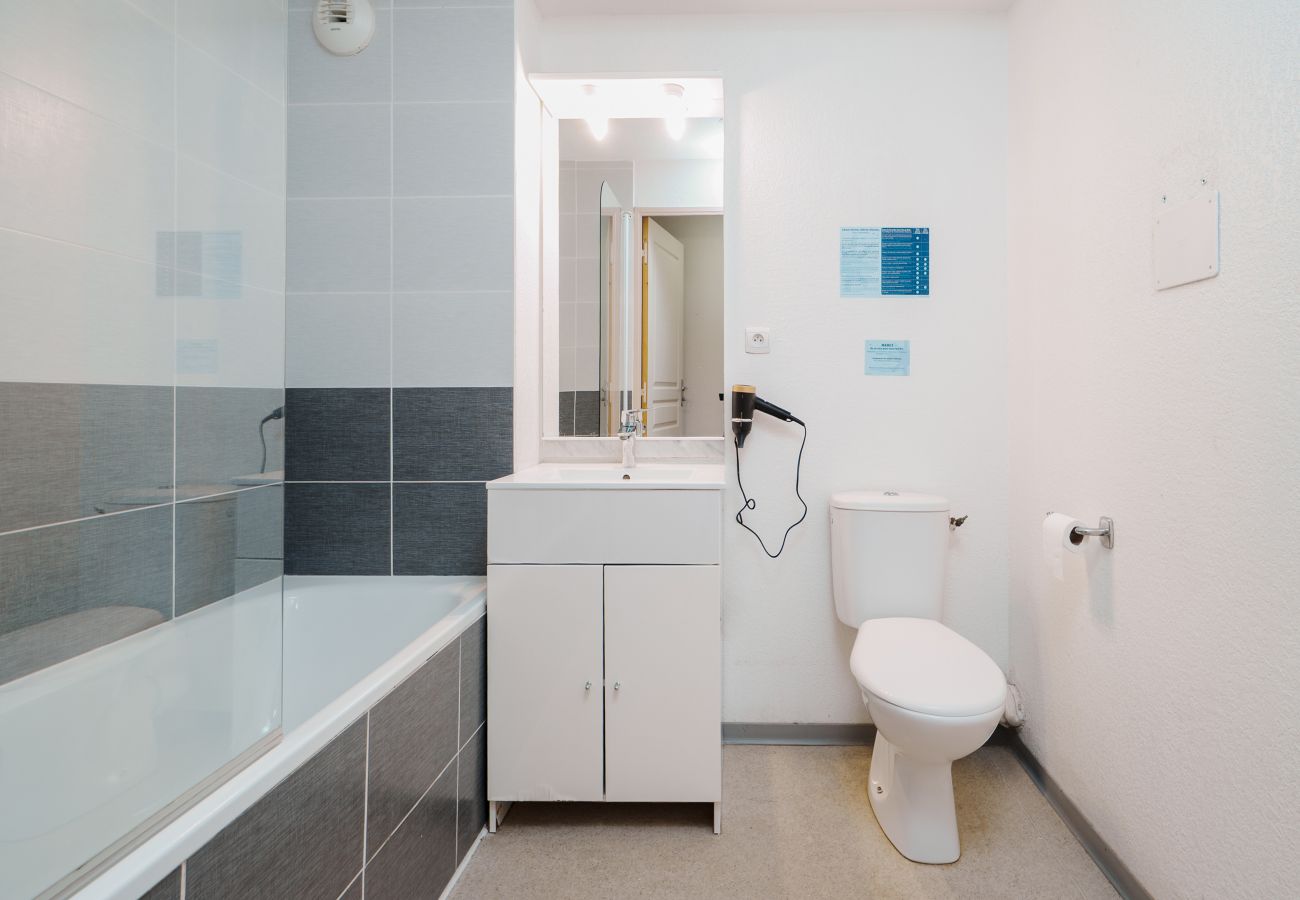 Studio in Agde - Studio équipé 2 pers en centre ville