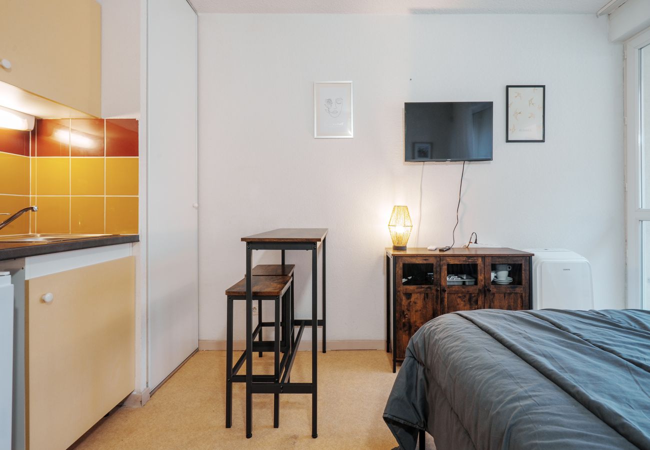 Studio in Agde - Studio équipé 2 pers en centre ville
