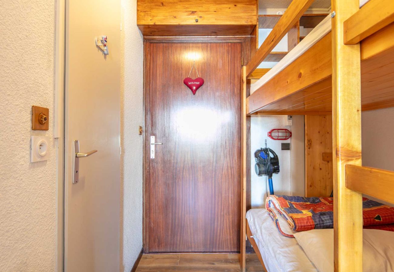 Studio in Chamrousse - Cute studio apartment for 4 people, balcony and garage