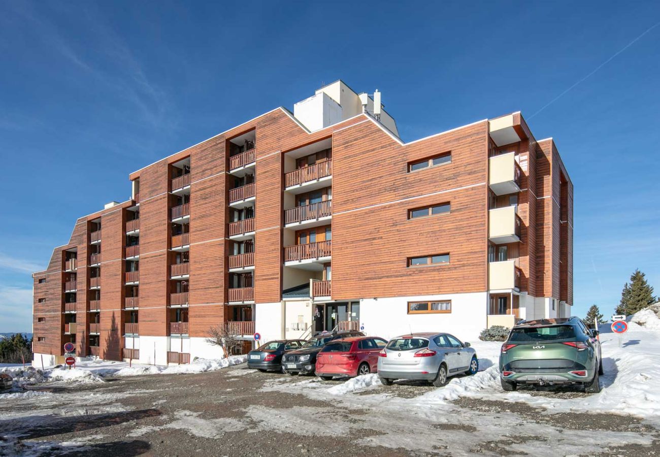 Studio in Chamrousse - Nice studio apartment in the mountains - sleeps 4 - balcony