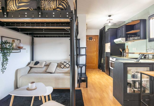 Studio in Giez - Studio welcoming 2 people - Balcony - Swimming pool