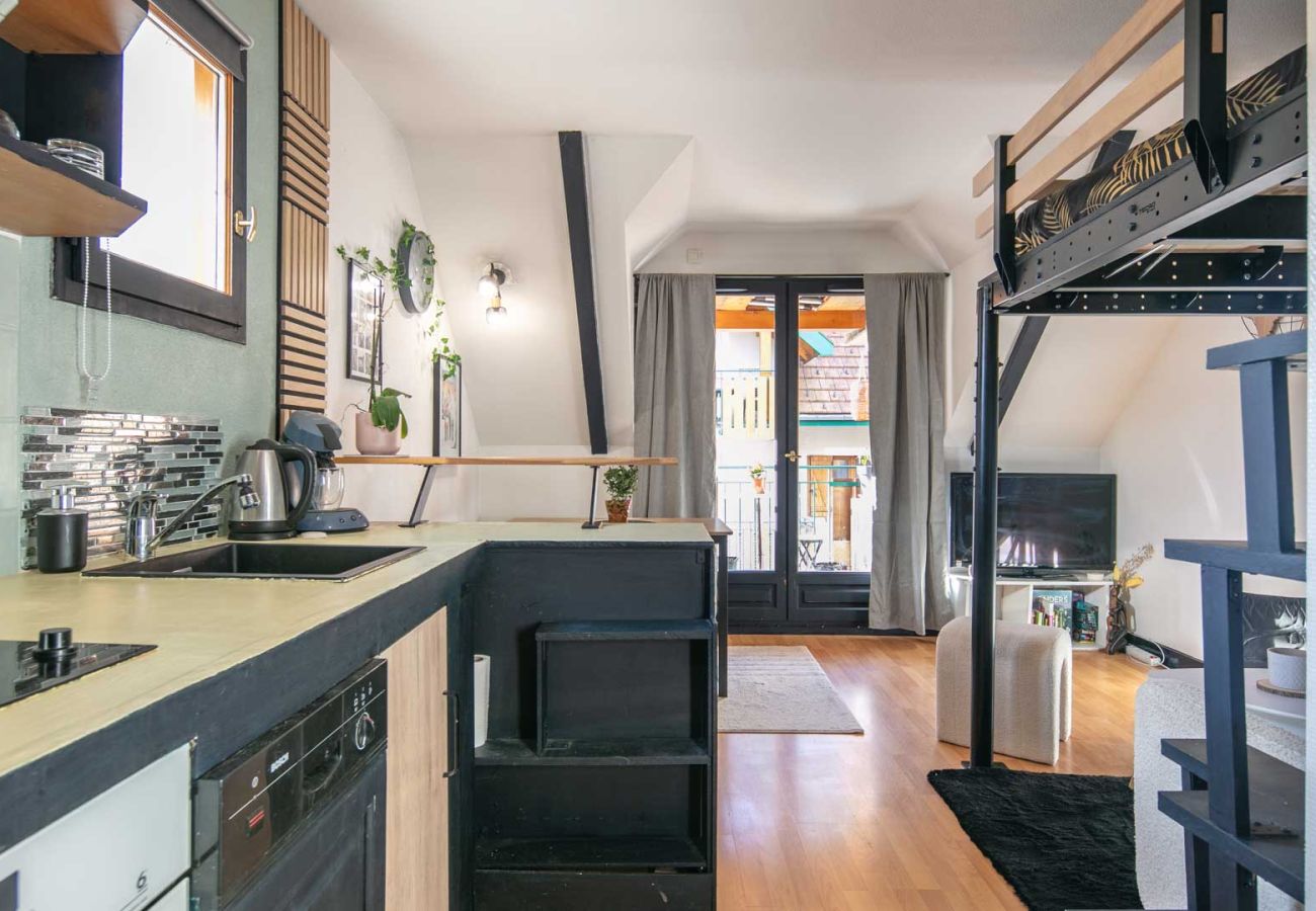 Studio in Giez - Studio welcoming 2 people - Balcony - Swimming pool