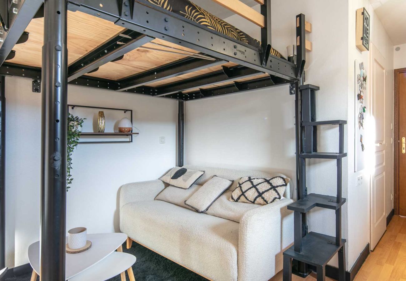 Studio in Giez - Studio welcoming 2 people - Balcony - Swimming pool