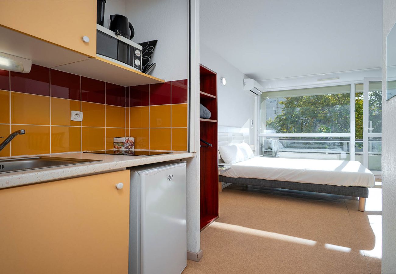 Studio in Agde - Nice bright studio apartment for 2 people