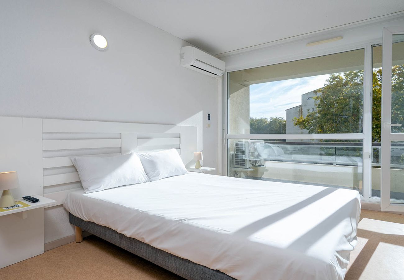 Studio in Agde - Nice bright studio apartment for 2 people