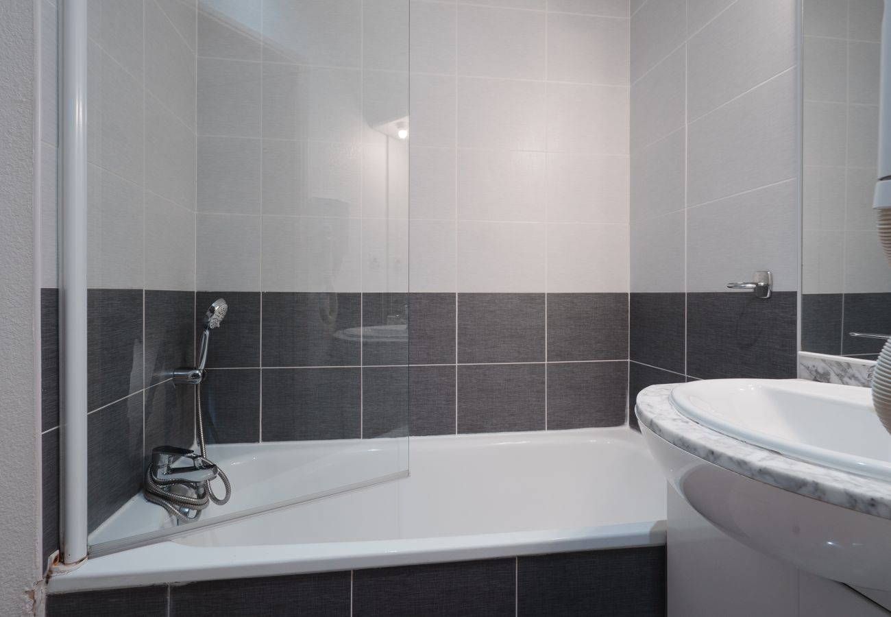 Studio in Agde - Charming studio apartment for 2 people