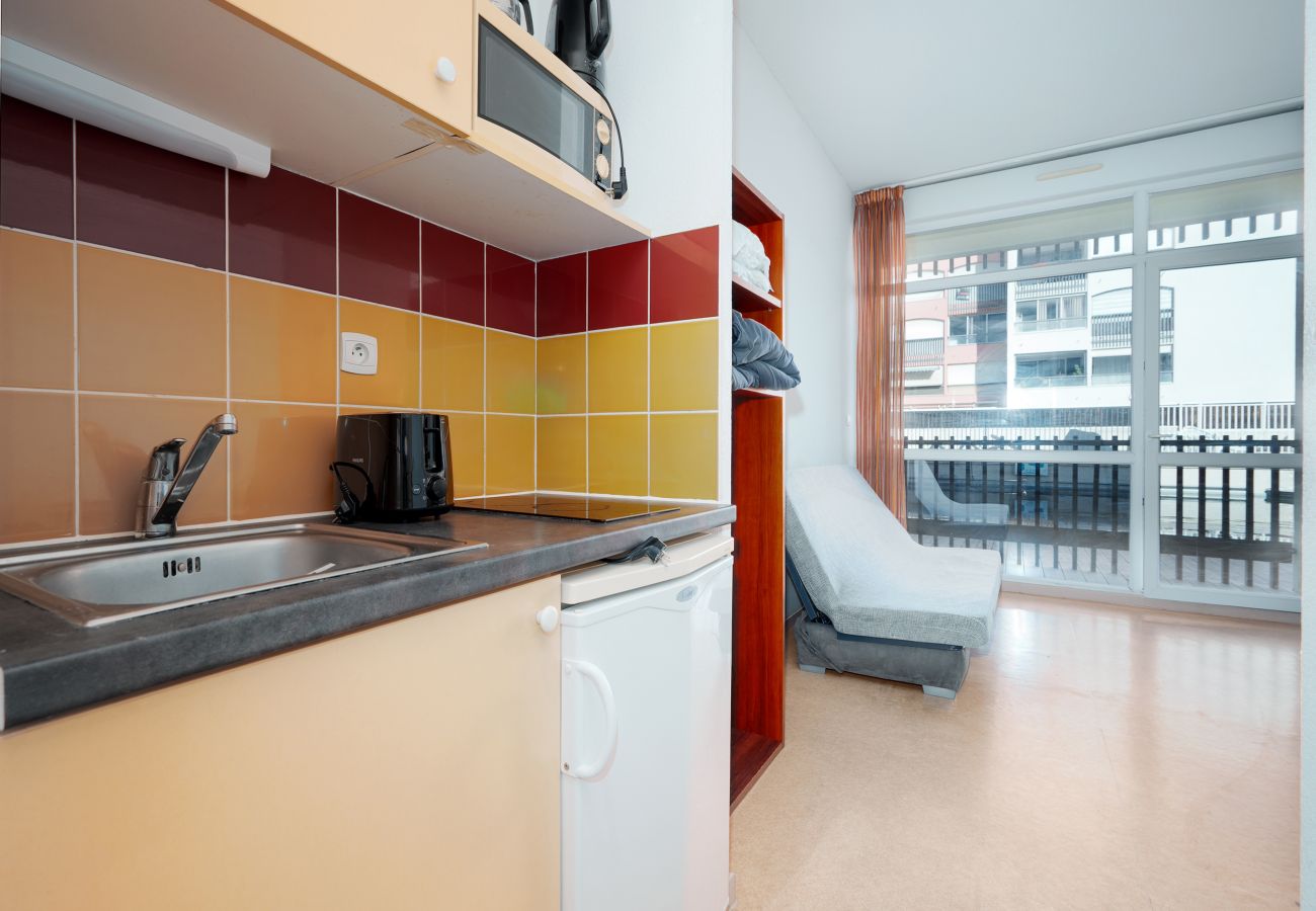 Studio in Agde - Charming Studio - Sleeps 2 - Close to the sea