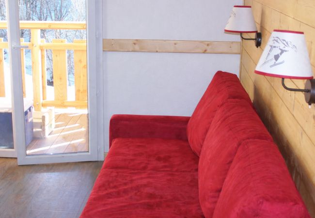 Apartment in Saint-Sorlin-d´Arves - Large Family Apartment - Mountain View - Sleeps 7/8
