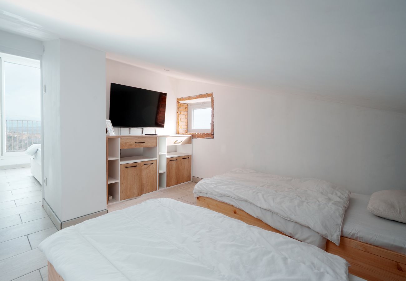 Apartment in Agde - Nice apartment with terrace, close to the sea, sleeps 6