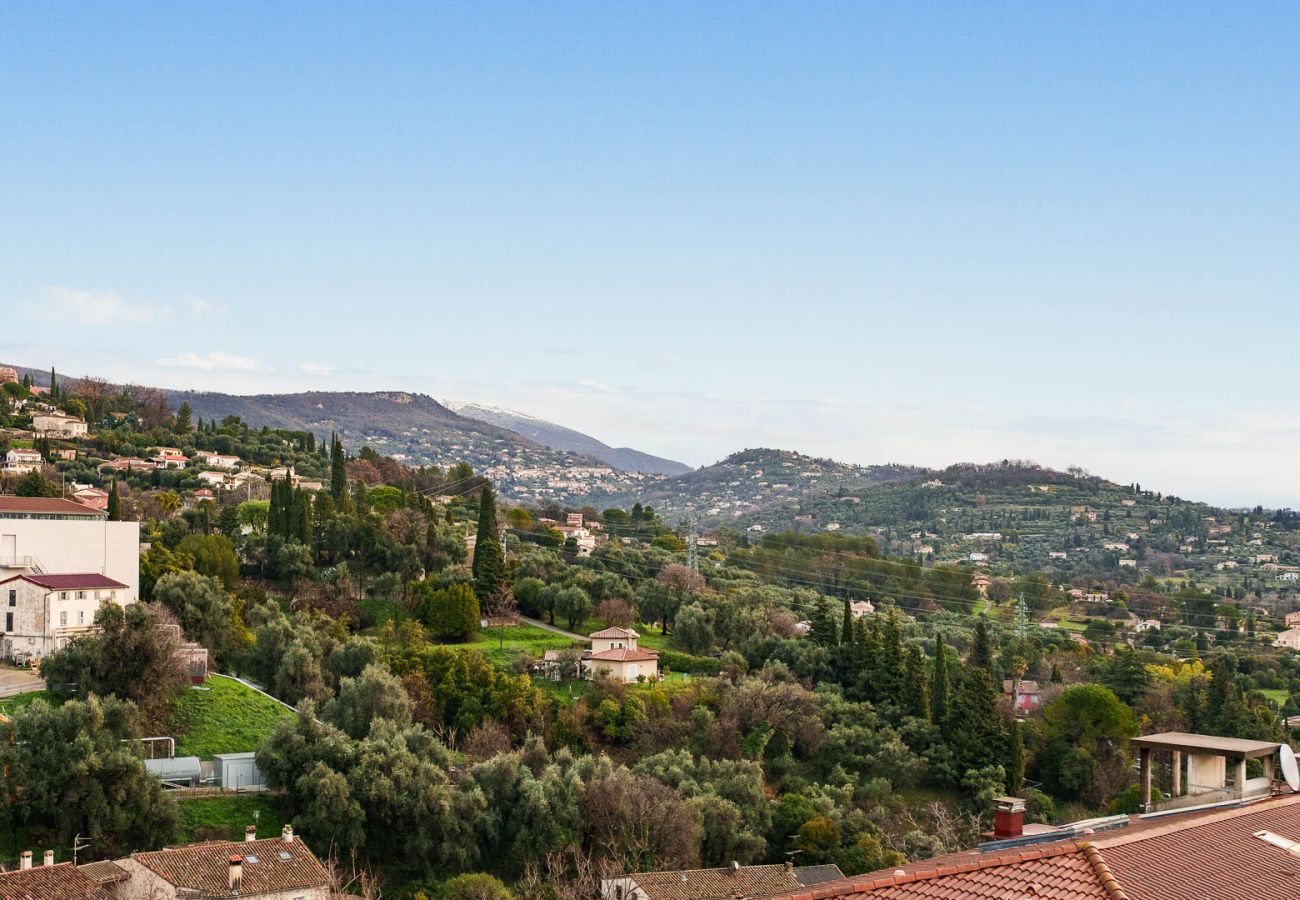 Apartment in Grasse - Bright apartment for 4 people, balcony, beautiful view