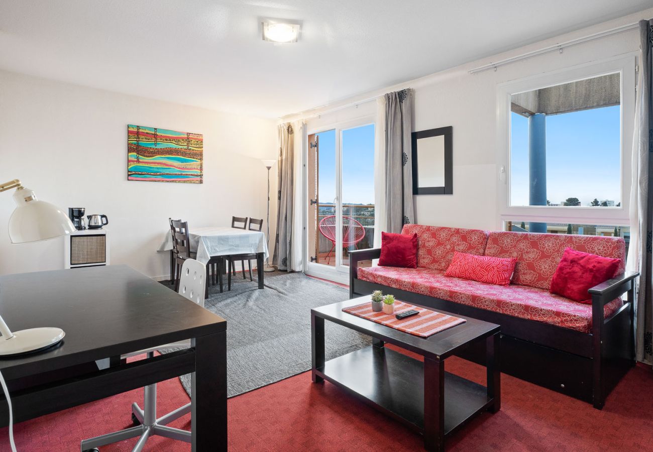 Apartment in Grasse - Bright apartment for 4 people, balcony, beautiful view