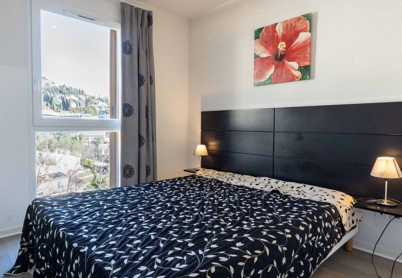 Apartment in Grasse - Charming apartment for 4 people, balcony, mountain view