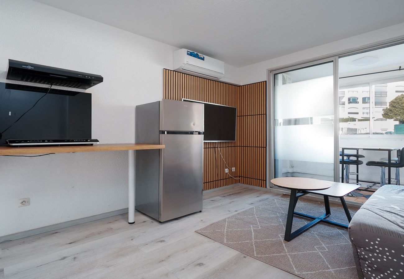 Apartment in Agde - Charming flat for 4 people, near the harbour