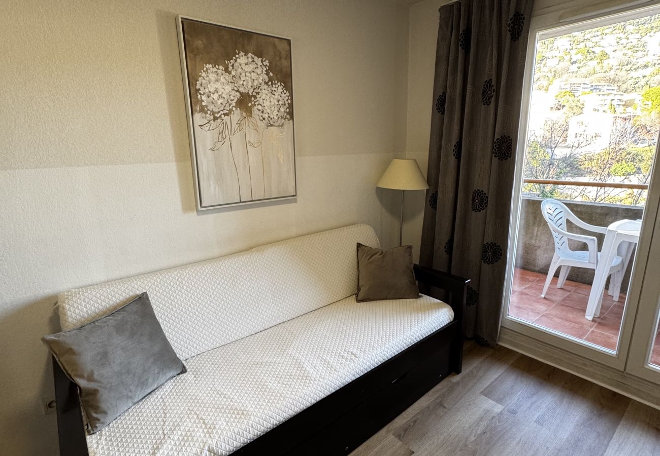 Apartment in Grasse - Charming apartment for 4 people with a balcony