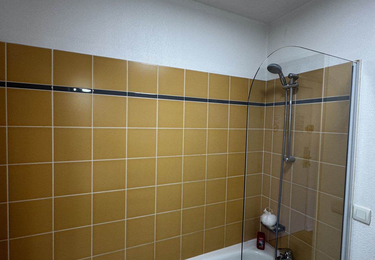 Apartment in Grasse - Charming apartment for 4 people with a balcony