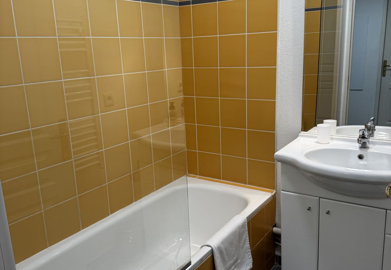 Apartment in Grasse - Bright apartment for 4 people, with a balcony