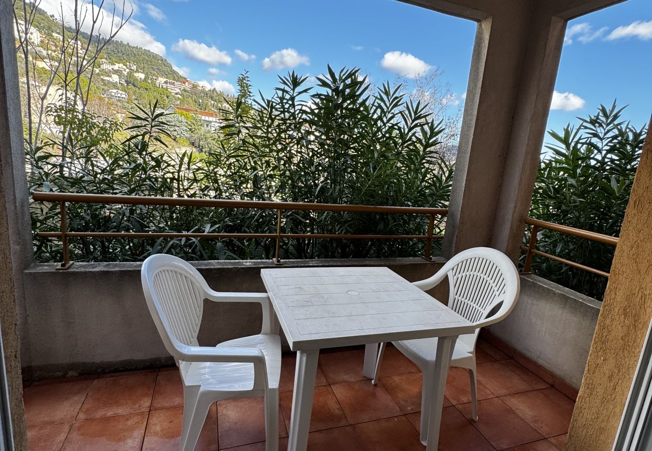 Apartment in Grasse - Bright apartment for 4 people, with a balcony