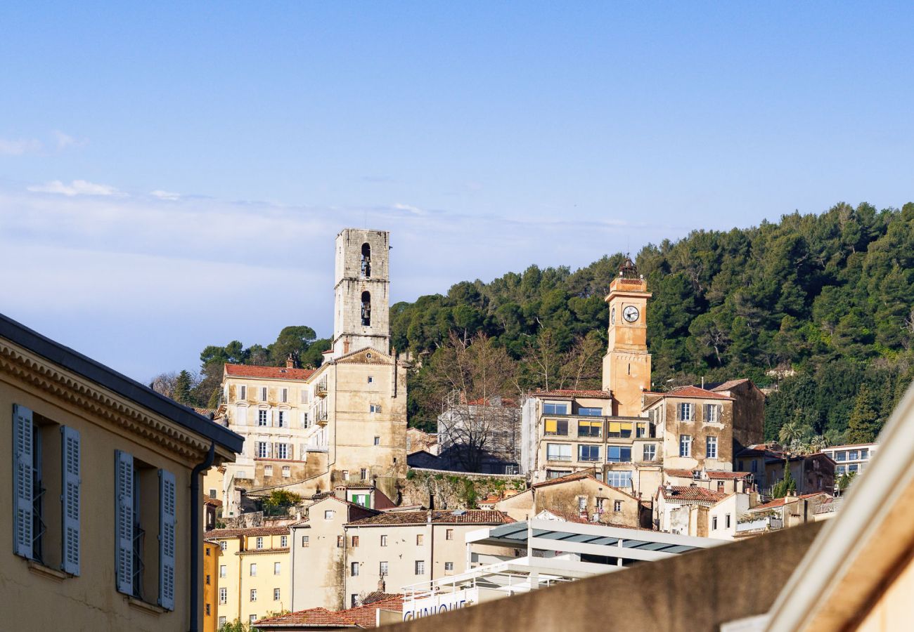 Apartment in Grasse - Charming apartment for 4 people with air conditioning and a balcony