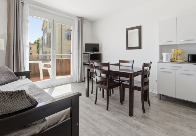 Apartment in Grasse - Charming apartment for 4 people near shops