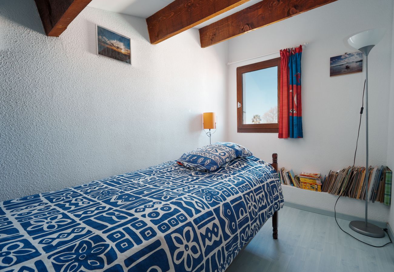 Apartment in Agde - Charming apartment with a loft, sleeps 4, ocean view