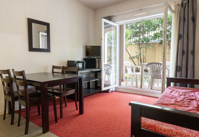 Apartment in Grasse - Nice apartment with a garden, sleeps 4