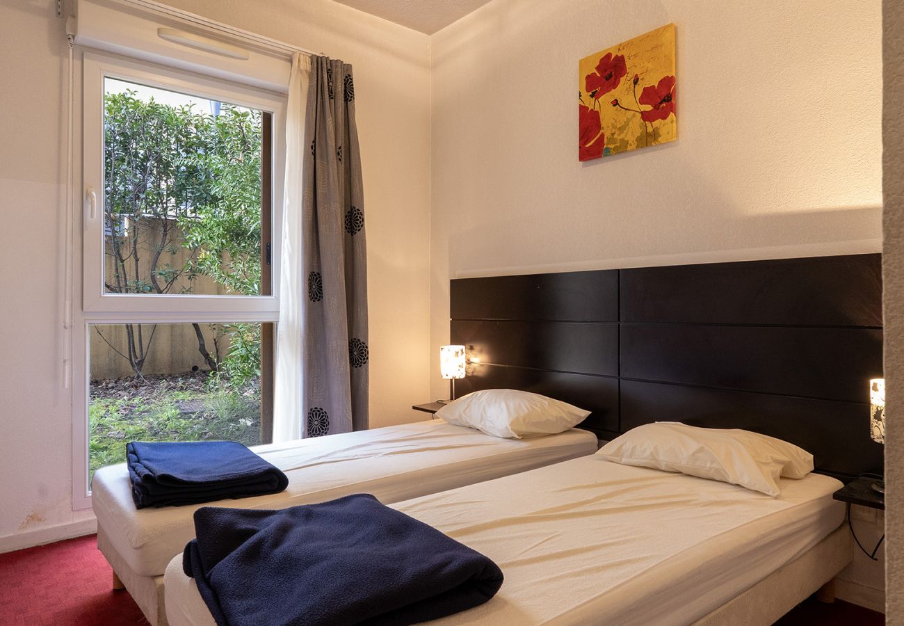 Apartment in Grasse - Nice apartment with a garden, sleeps 4